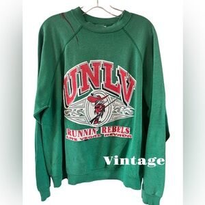 😎 Vintage UNLV sweatshirt